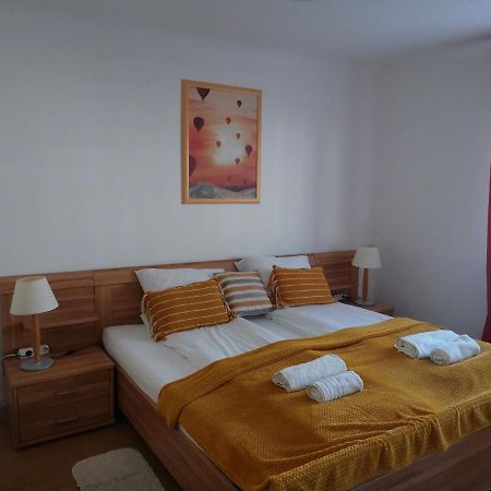 Eisenerz Stefan Apartment / Ferien Wohnung Luaran gambar