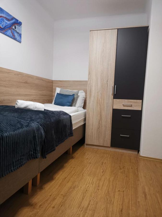 Eisenerz Stefan Apartment / Ferien Wohnung Luaran gambar