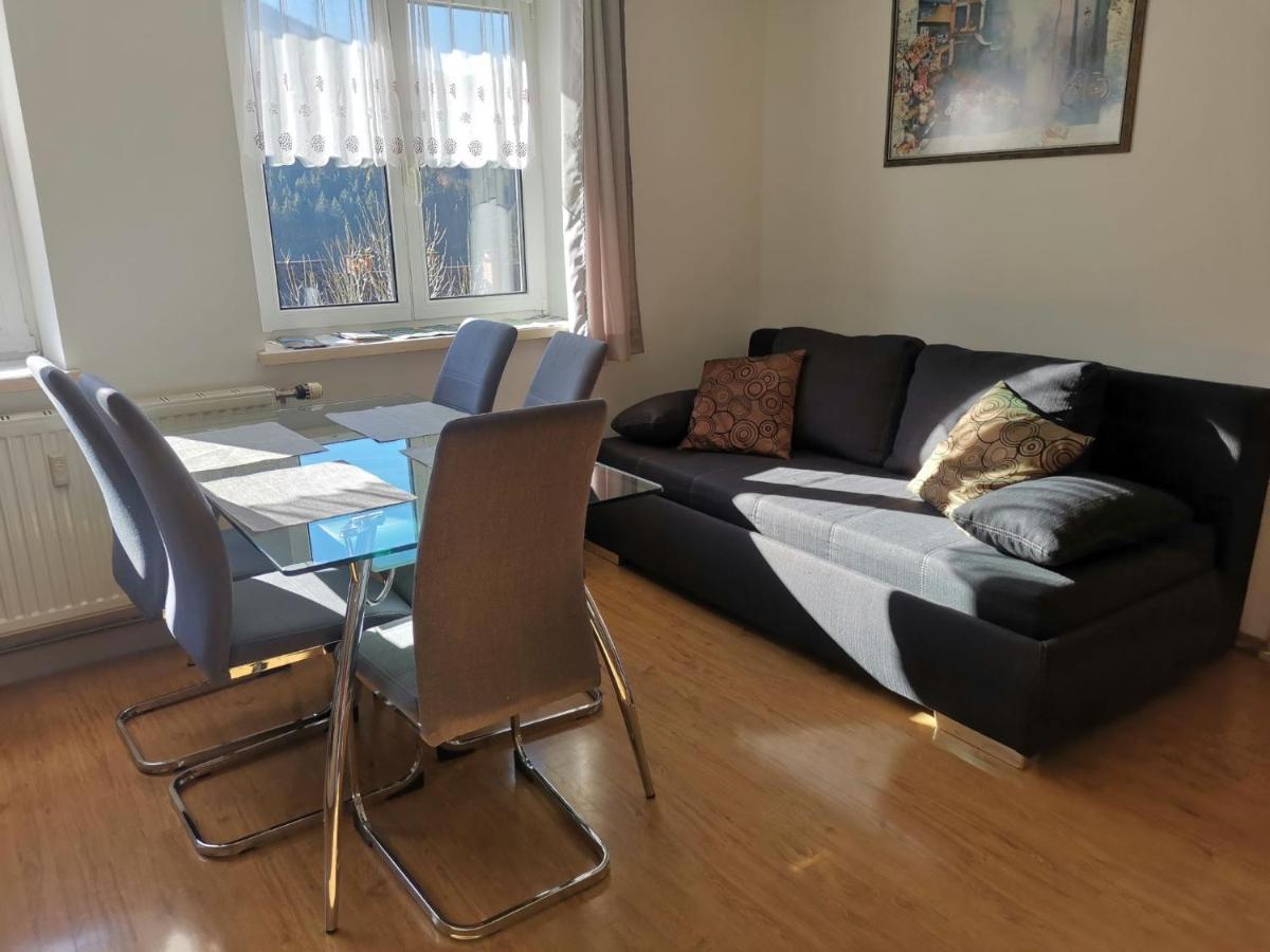 Eisenerz Stefan Apartment / Ferien Wohnung Luaran gambar