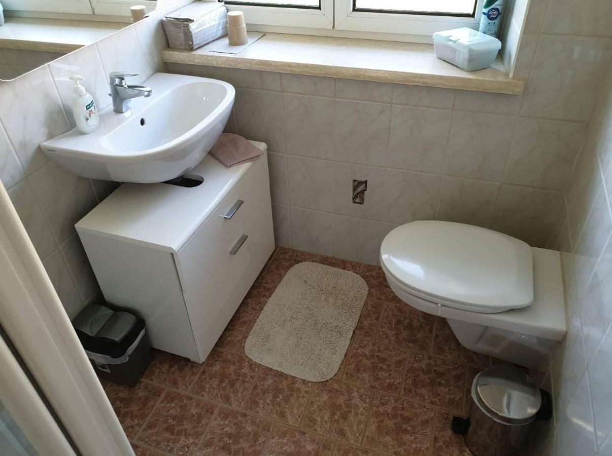 Eisenerz Stefan Apartment / Ferien Wohnung Luaran gambar
